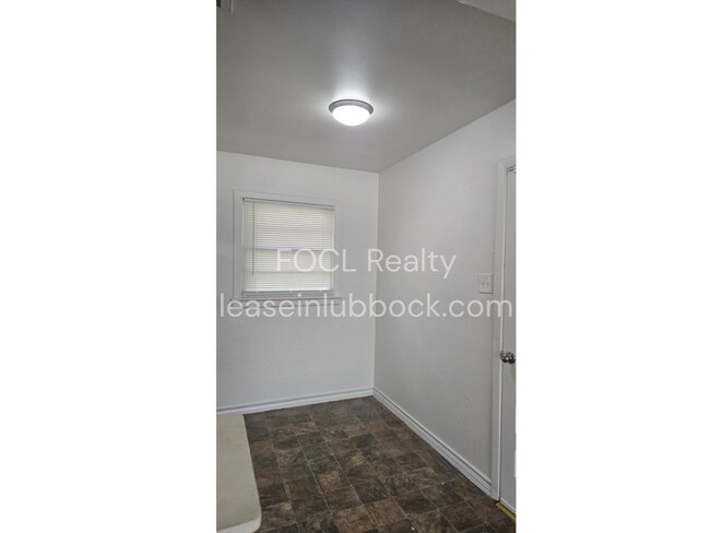 Foto del edificio - 4417 43rd St