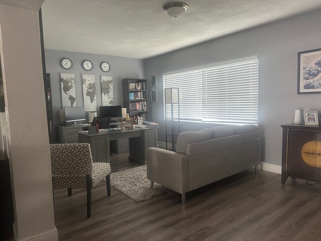 Foto del edificio - 7204 NW 77th St