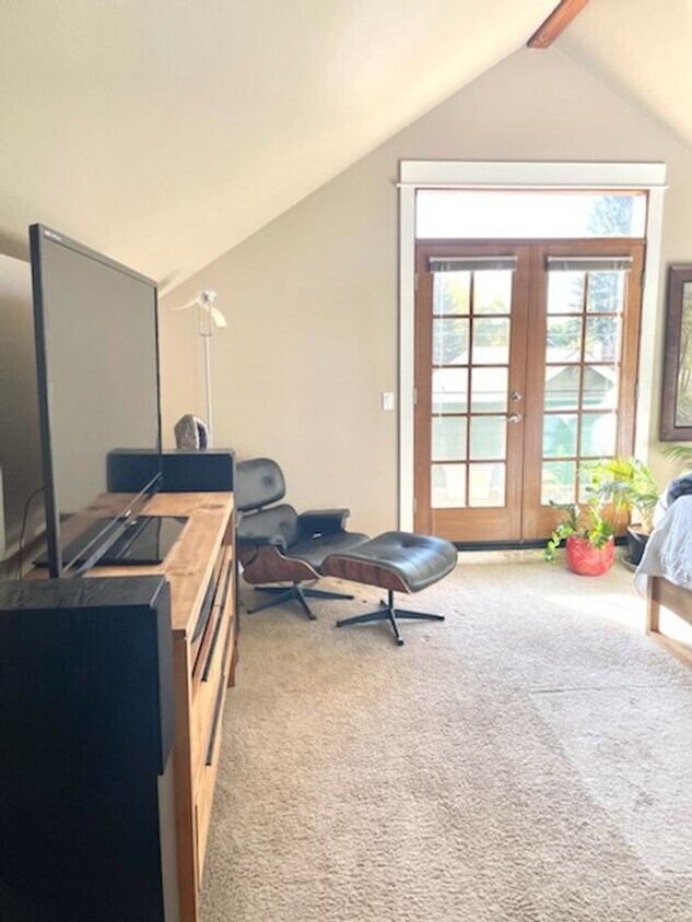 Foto principal - 535 NW Florida Ave