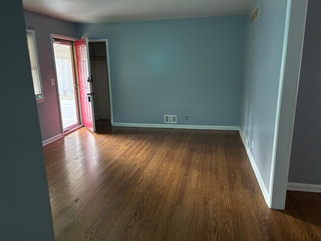 Foto del edificio - 12500 E 53 St