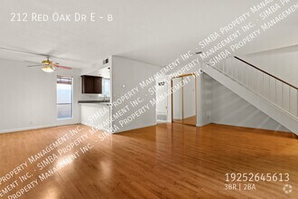 Building Photo - 212 Red Oak Dr E