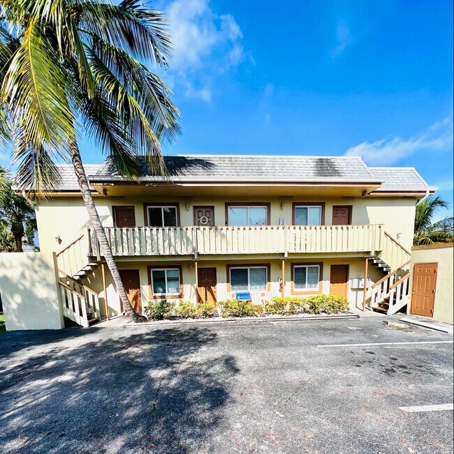 Foto del edificio - 1201 NW 15th Ct