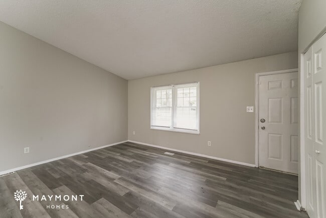 Foto del edificio - 8448 Huntdale Ct