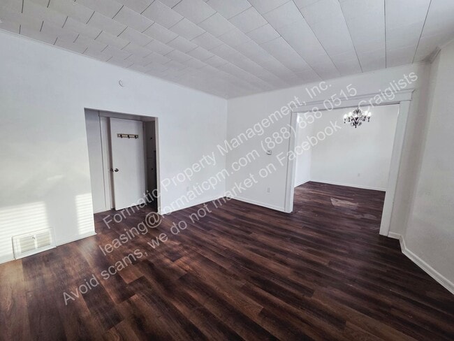 Foto del edificio - 168 W River St