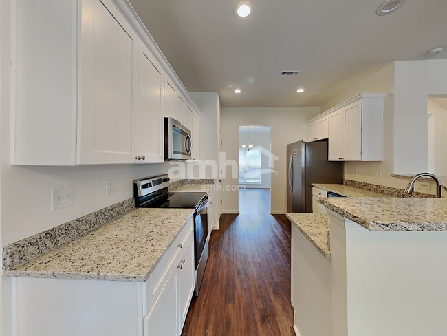 Building Photo - 415 Caperton Way