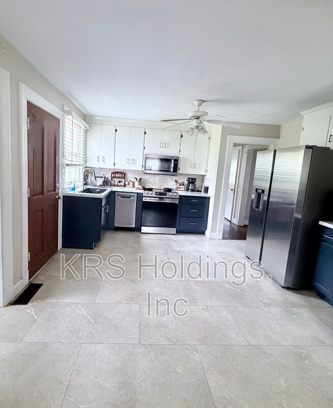 Building Photo - 2709 Old Forest Rd