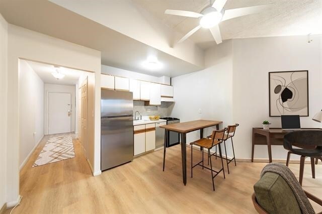 Foto del edificio - 476 Monmouth St
