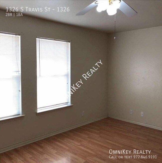 Foto del edificio - 1326 S Travis St