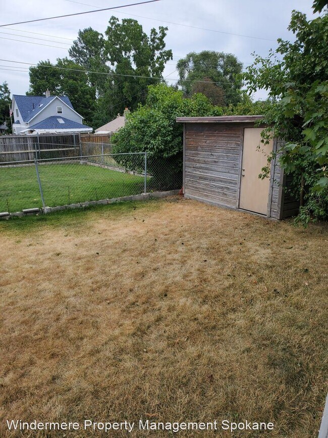 Building Photo - 3 br, 1 bath House - 1811 E. 11th Ave