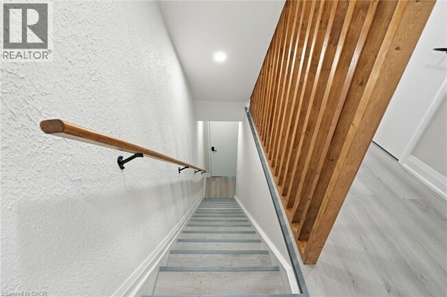 Photo du bâtiment - 489 Cannon St E