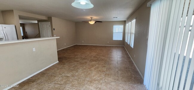 Building Photo - 1058 W Sea Star Dr