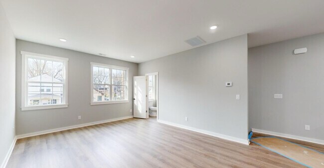 Foto del edificio - 603 E Burnett Ave