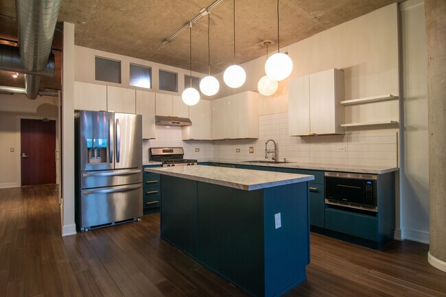 Foto del edificio - 125 E 13th St