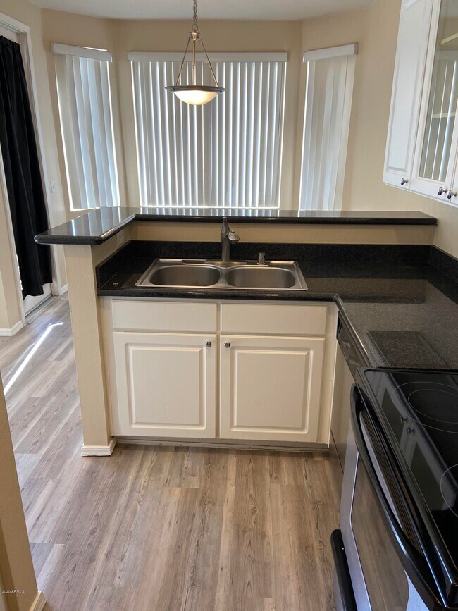Foto del edificio - 4343 N 21st St
