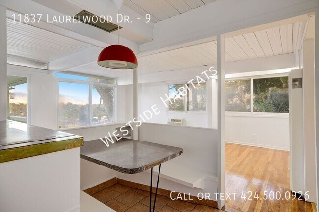 Foto del edificio - 11837 Laurelwood Dr