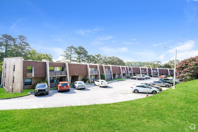 Building Photo - 915 S Seminole Dr