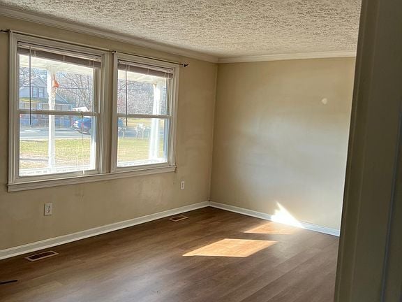 Building Photo - 10509 Tidewater Trl