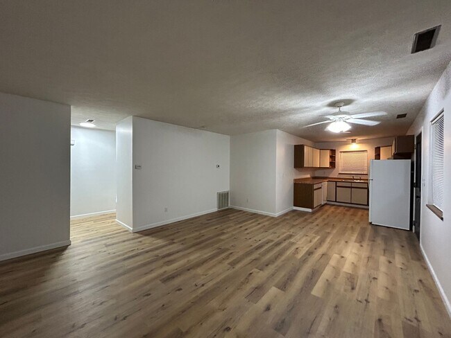 Foto del edificio - 917 N Clay St