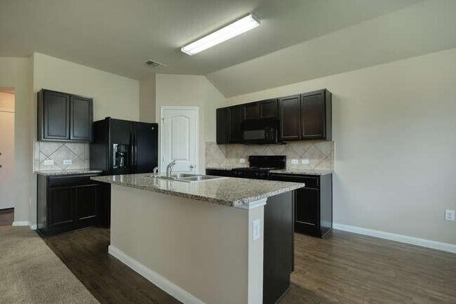 Building Photo - 232 Voss