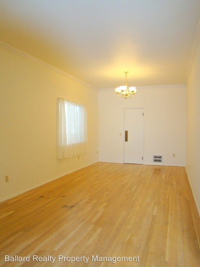 Building Photo - 3 br, 2 bath House - 340 17th Ave E