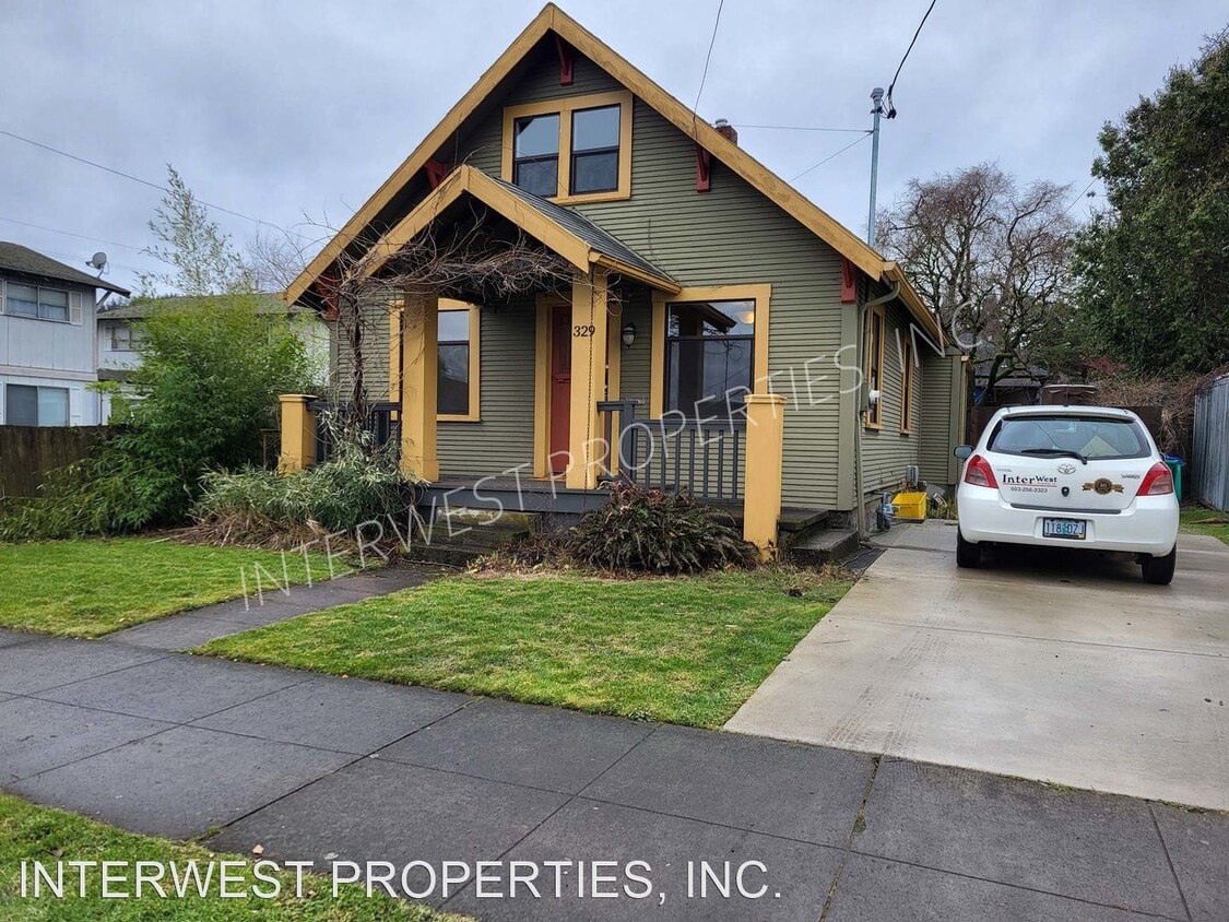 Primary Photo - 3 br, 1 bath House - 329 SE 79TH AVE