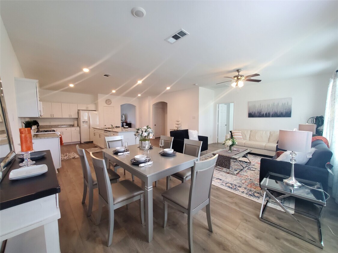 Foto principal - 11218 E Park St