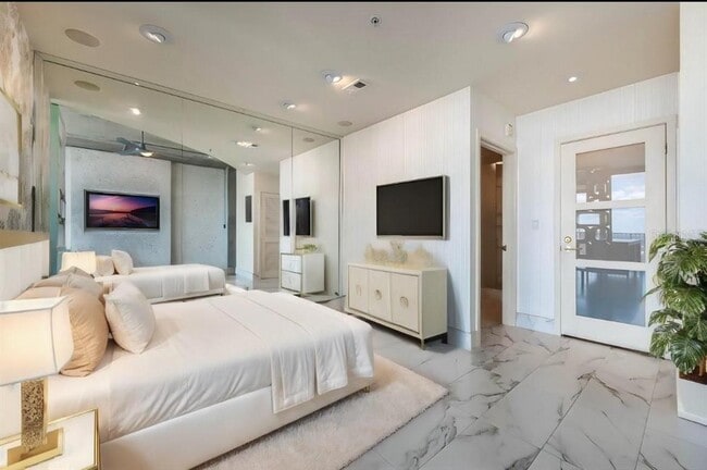 Foto del edificio - 155 S Court Ave