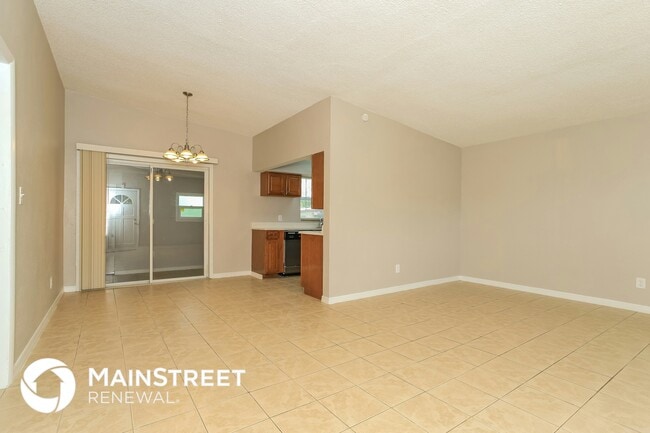 Foto del edificio - 5915 Beechmont Blvd