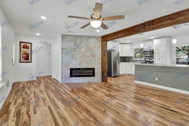 Building Photo - Charming 3/2.5 Home in Sherman!