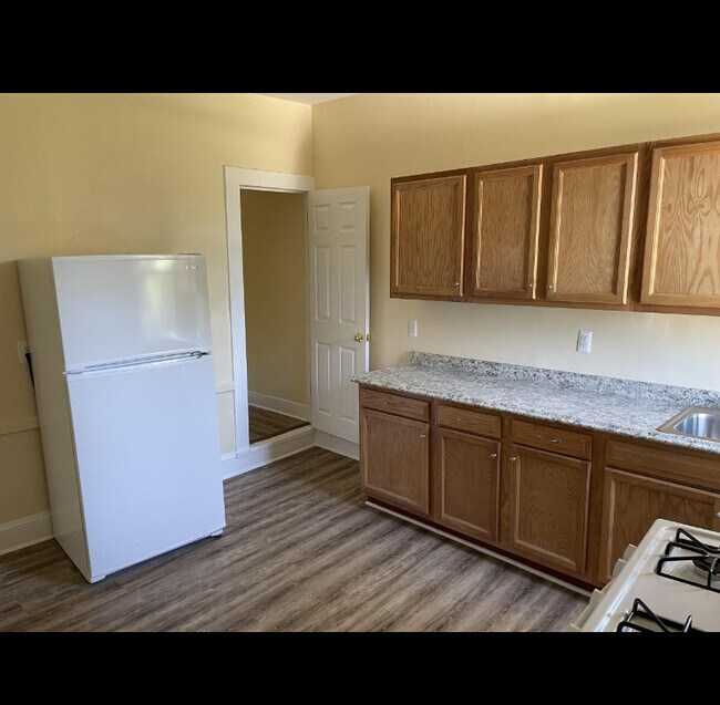Kitchen - 4405 Liberty Heights Ave