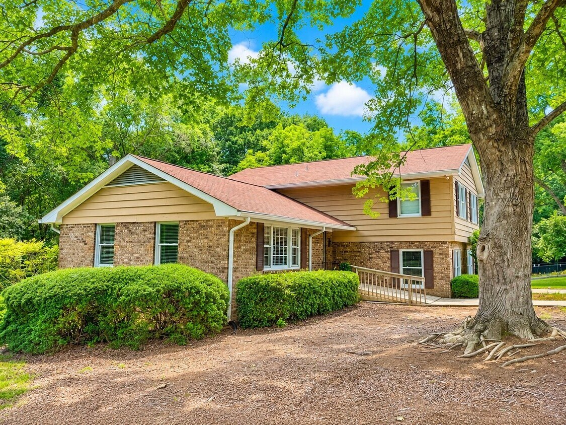 Foto del edificio - Pet-Friendly Waterfront Retreat on 6+ Acres in Oconee County
