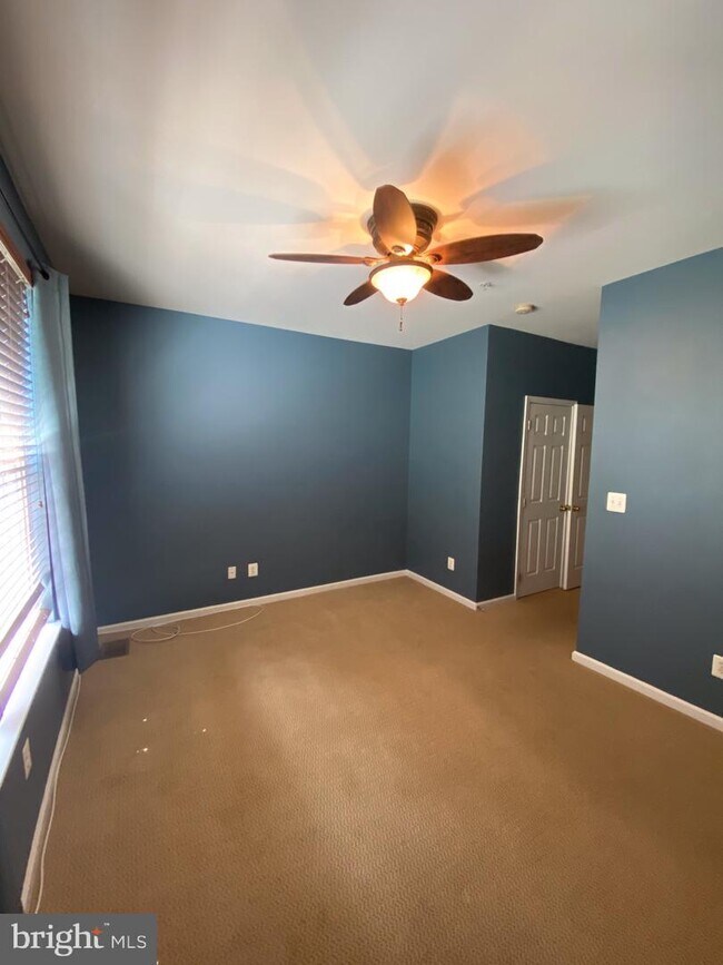 Building Photo - 20385 Belmont Park Terrace
