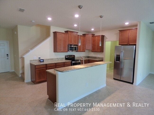 Building Photo - 3 BR / 2.5 BA In Wyndham Lakes Estates