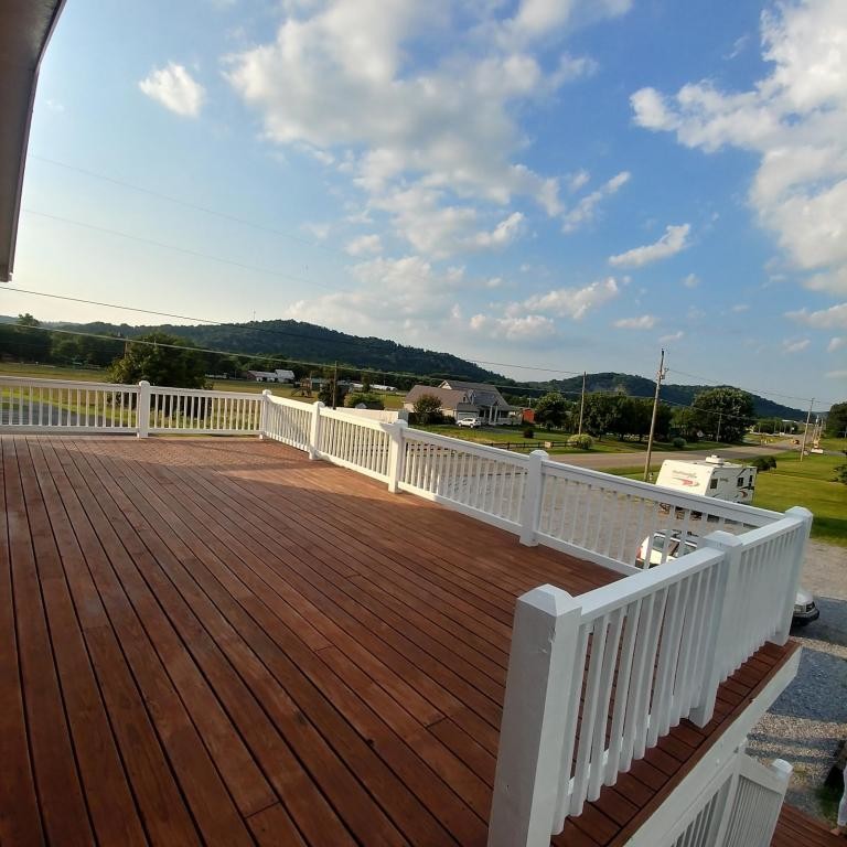 Primary Photo - 289 Highway 107 Jonesborough, TN 37651