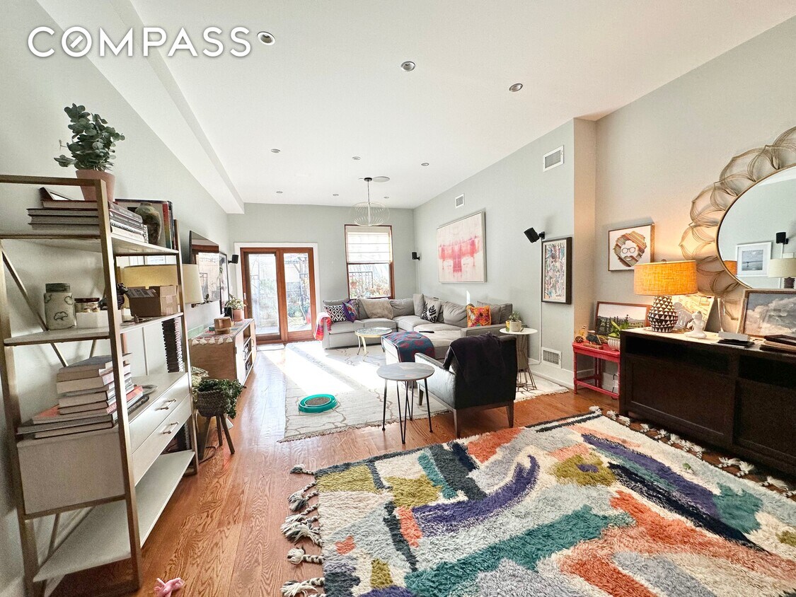 82 Woodhull St, Brooklyn, NY 11231 Townhome Rentals in Brooklyn NY