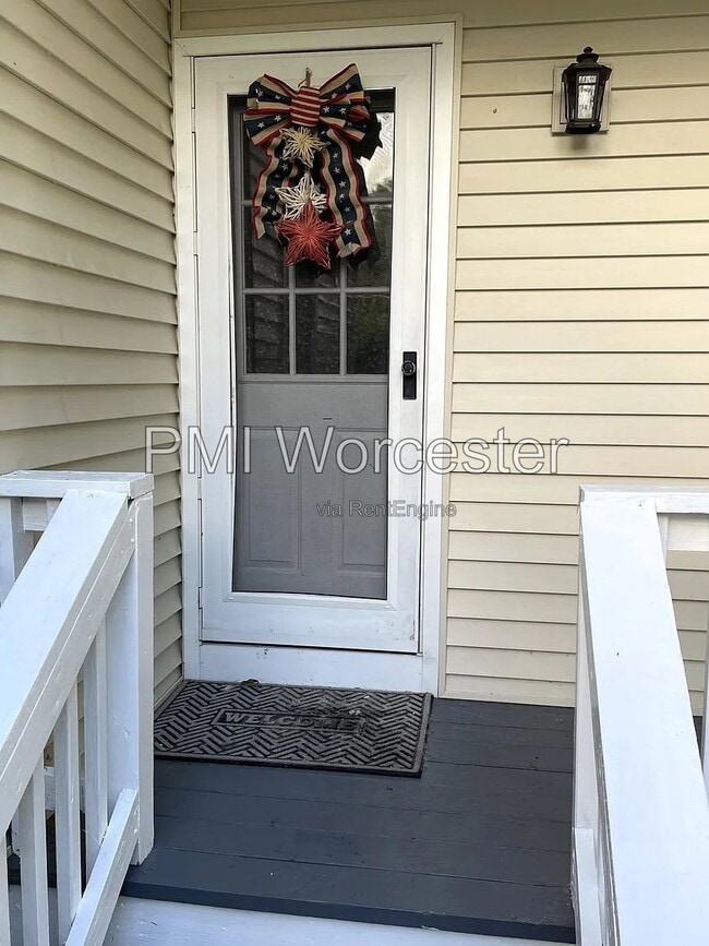 Building Photo - 28 Brookside Ave