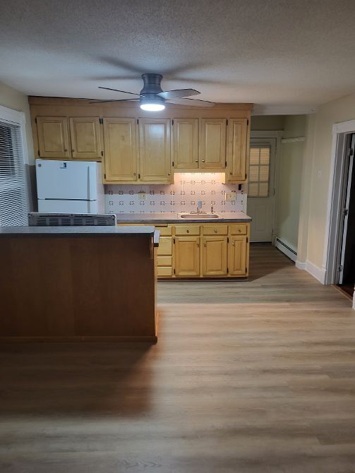 kitchen - 180 Curtis St