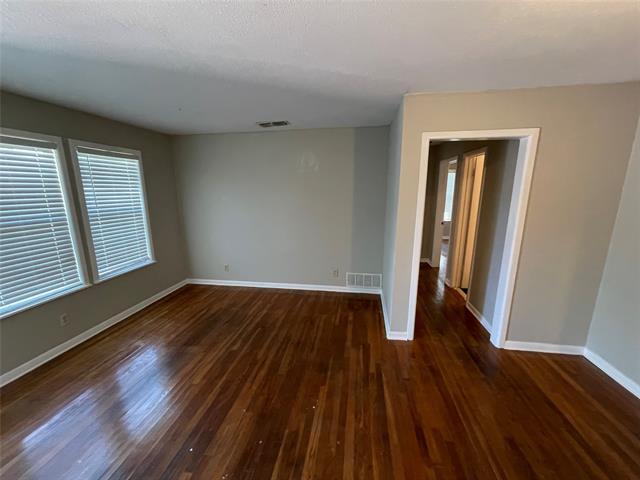 Building Photo - 1526 Briarwood St