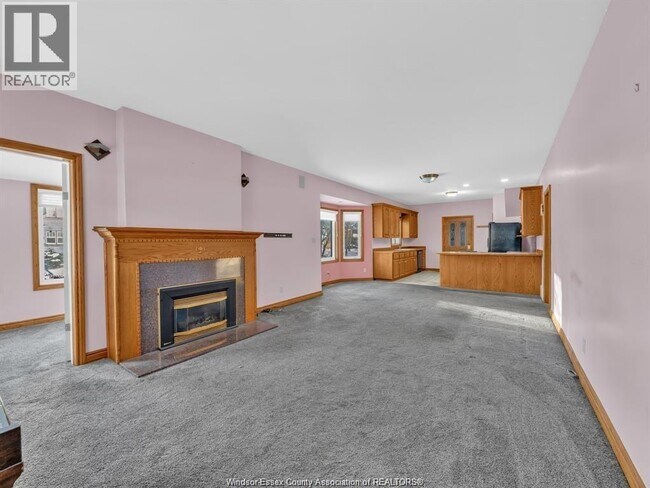 Photo du bâtiment - 2311 University Ave W