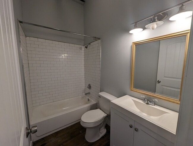 Building Photo - 1 Bedroom/1 Bathroom Loft in Batesville