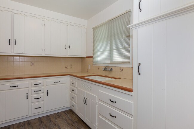 Building Photo - 4155 Lockland Pl