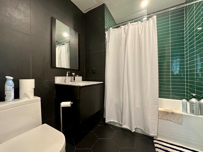 Building Photo - 24 Ford St