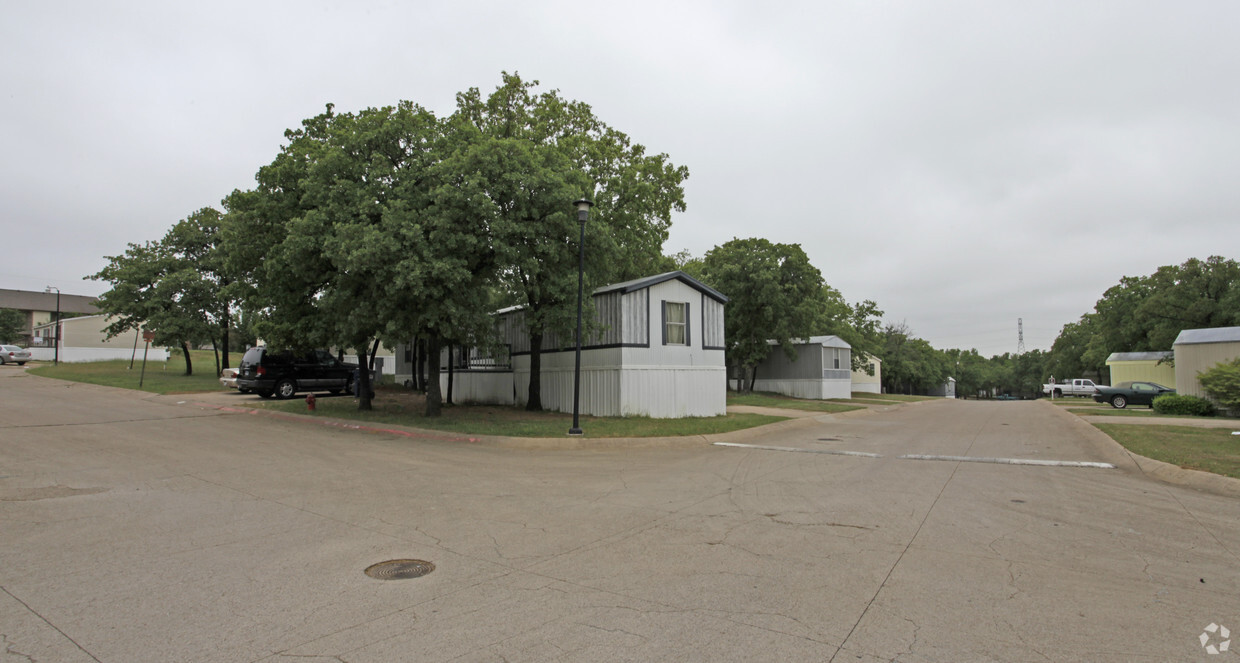 Primary Photo - Briarwood Mobile Home Park