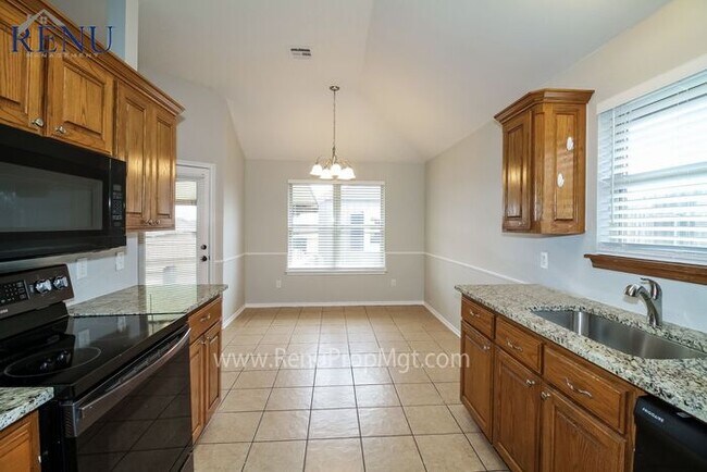 Foto del edificio - SPECIAL: 50% off first month's rent!  This...