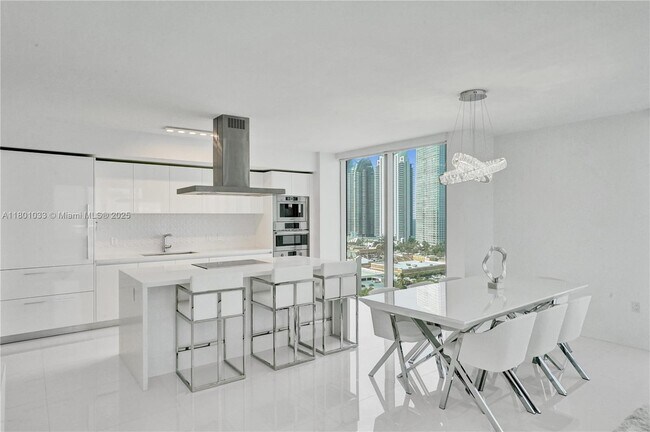 Building Photo - 330 Sunny Isles Blvd