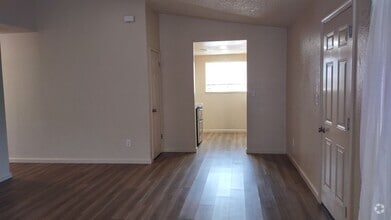 Building Photo - 8977 Laguna Vista Ct