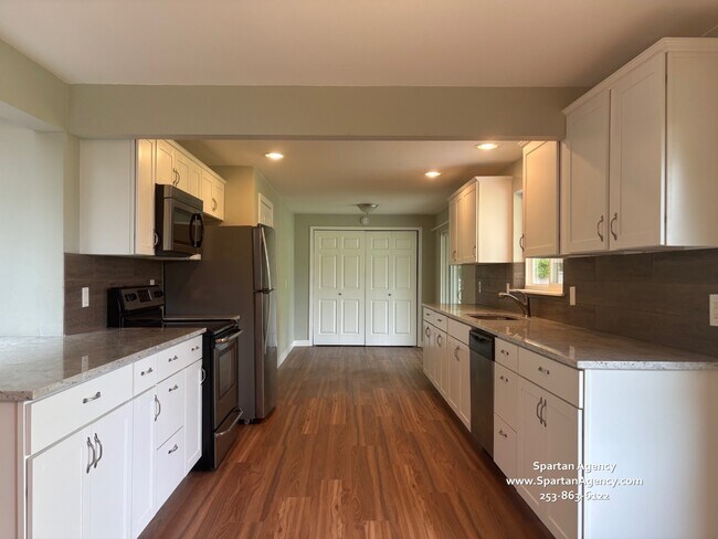 Foto del edificio - 1529 13th Ave NW