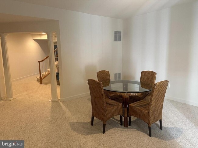 Foto del edificio - 7505 Redland Park Pl