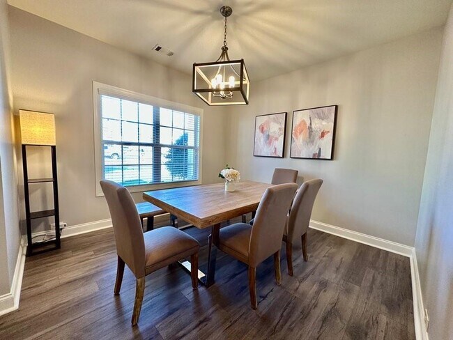 Foto del edificio - 5135 Cactus Cove Ln