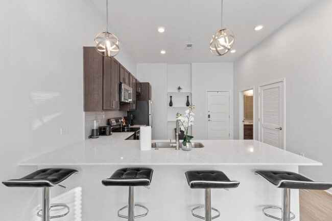 Foto del edificio - 7808 Kenetta Ct